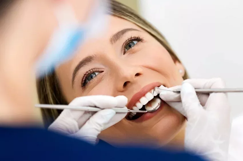 Servicio de odontología de Clínica Dental Isabel Cuesta en Siero